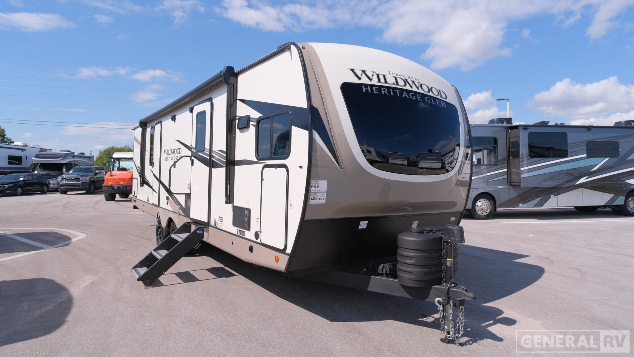 Used 2023 Forest River Wildwood Heritage Glen 270FKS available in Ocala, Florida