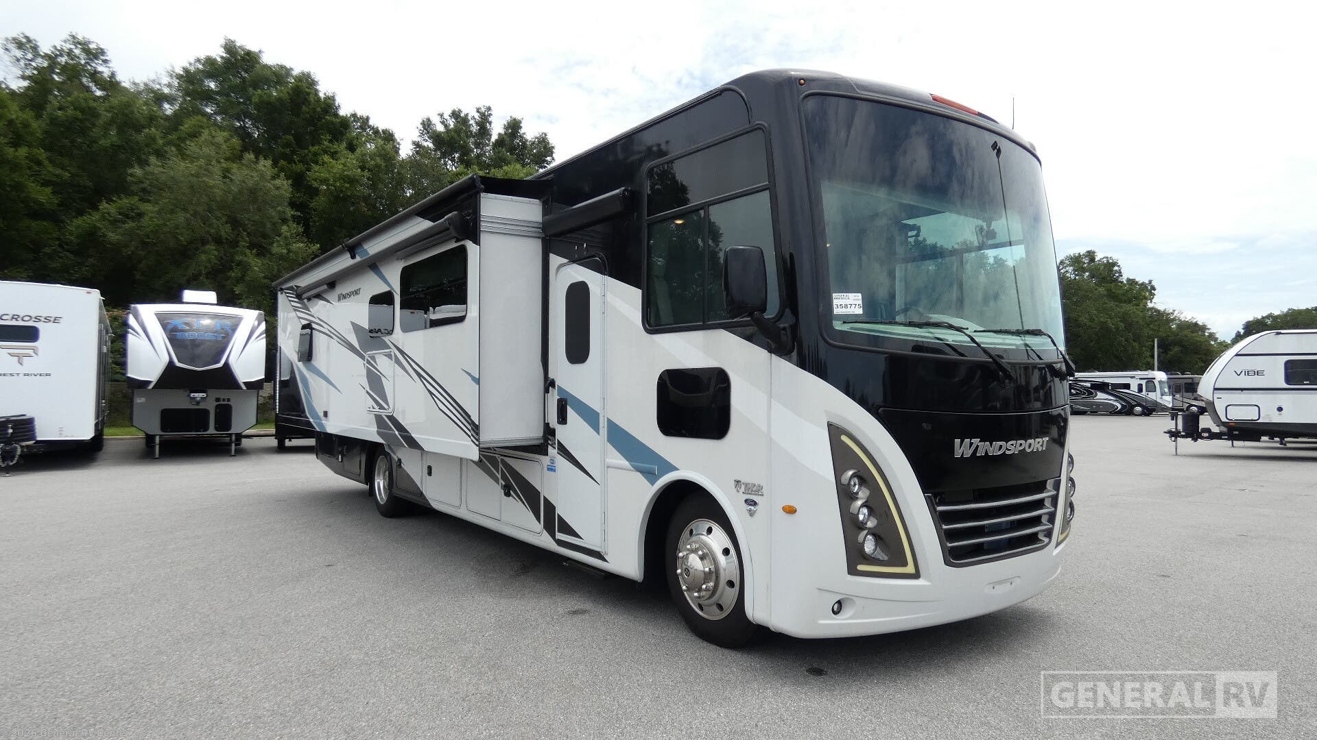 Used 2024 Thor Motor Coach Windsport 34R available in Ocala, Florida