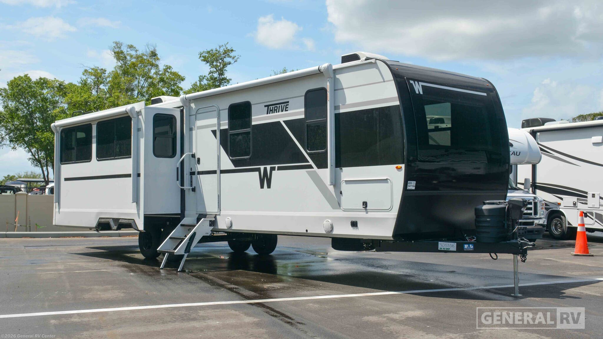 New 2026 Winnebago Thrive 29RLO available in Ocala, Florida