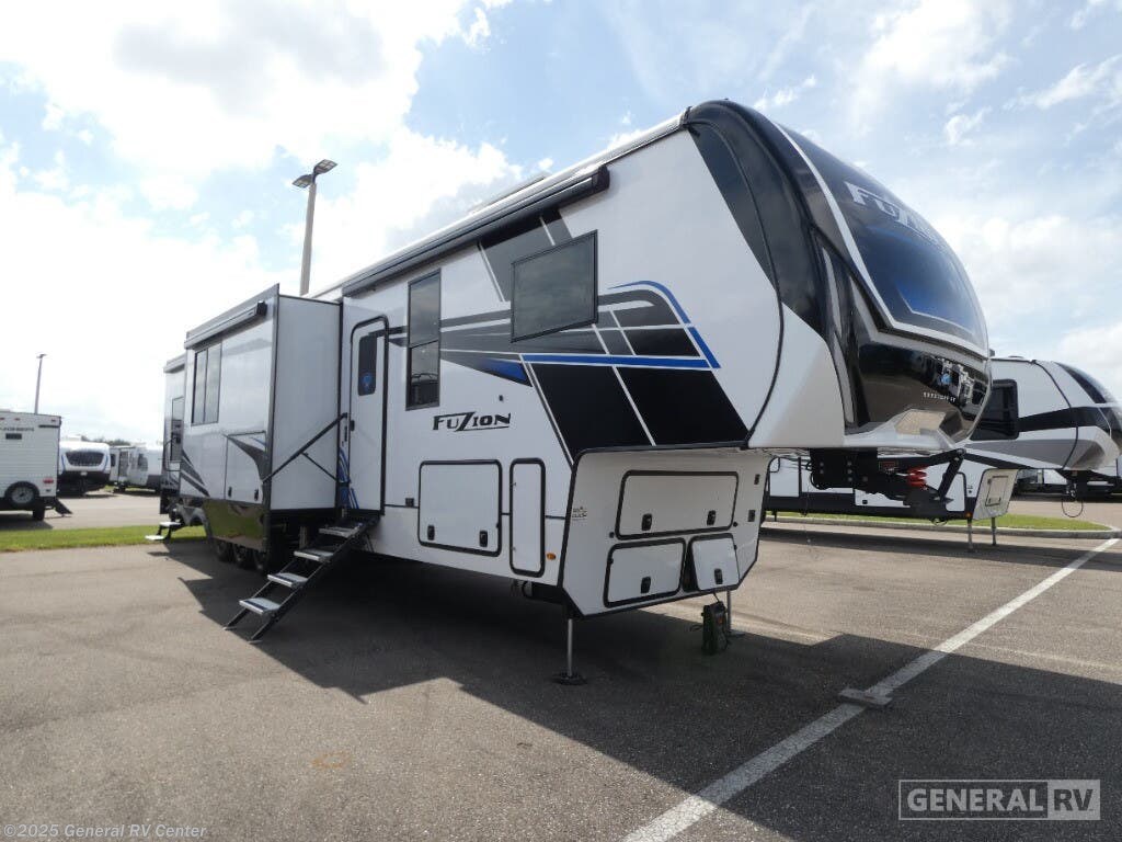 New 2025 Keystone Fuzion 442 available in Dover, Florida