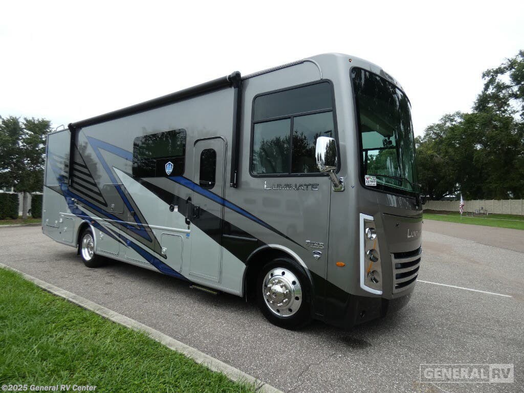 New 2026 Thor Motor Coach Luminate MM30 available in Dover, Florida