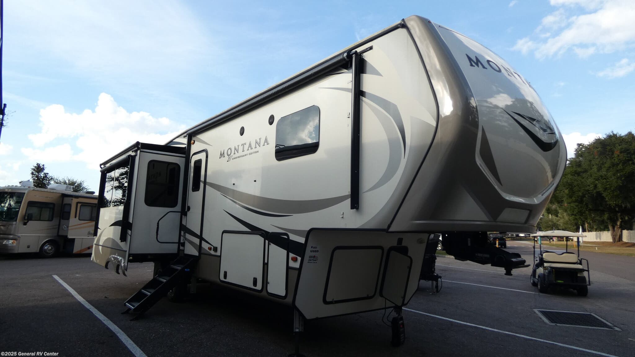 Used 2019 Keystone Montana 3121RL-3SL available in Dover, Florida