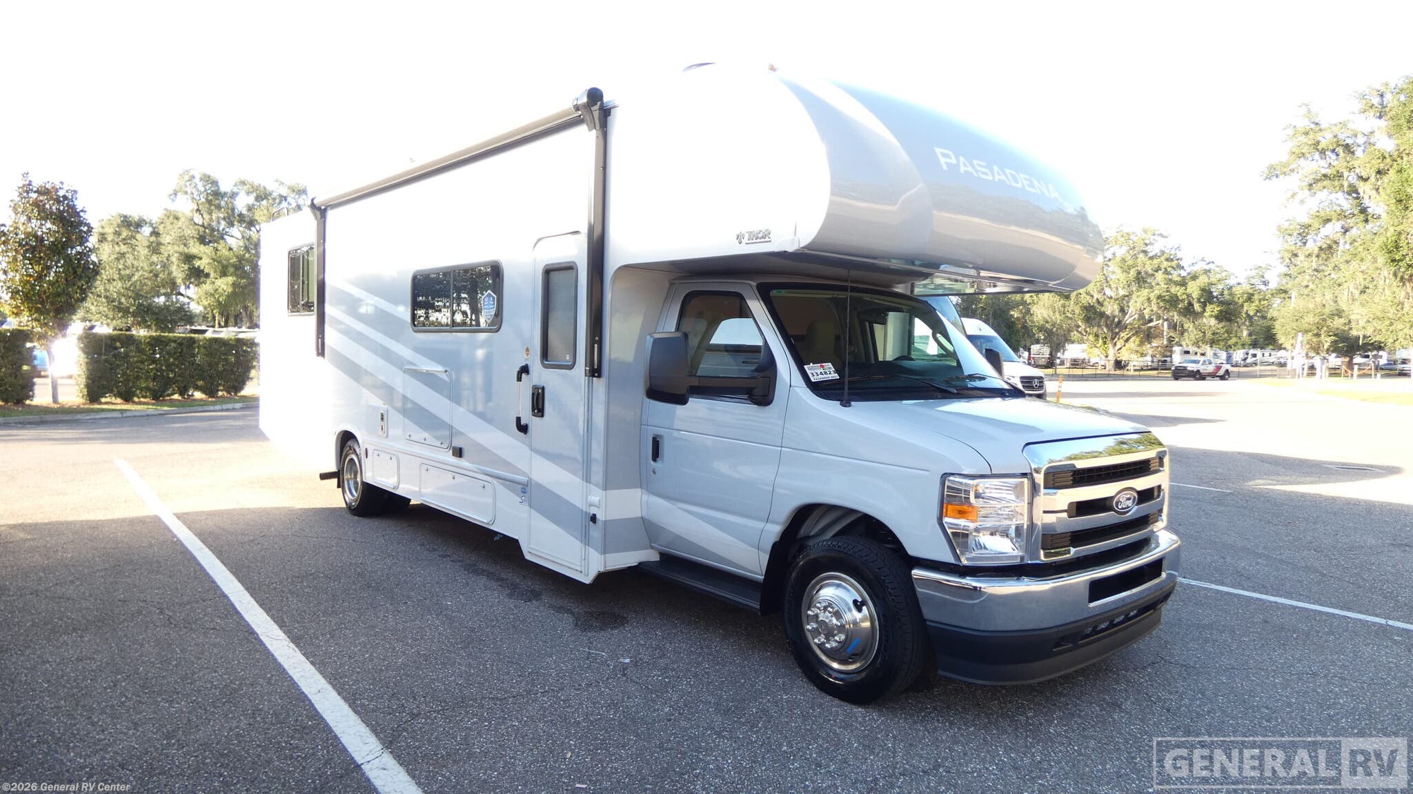 New 2026 Thor Motor Coach Pasadena SH31 available in Dover, Florida