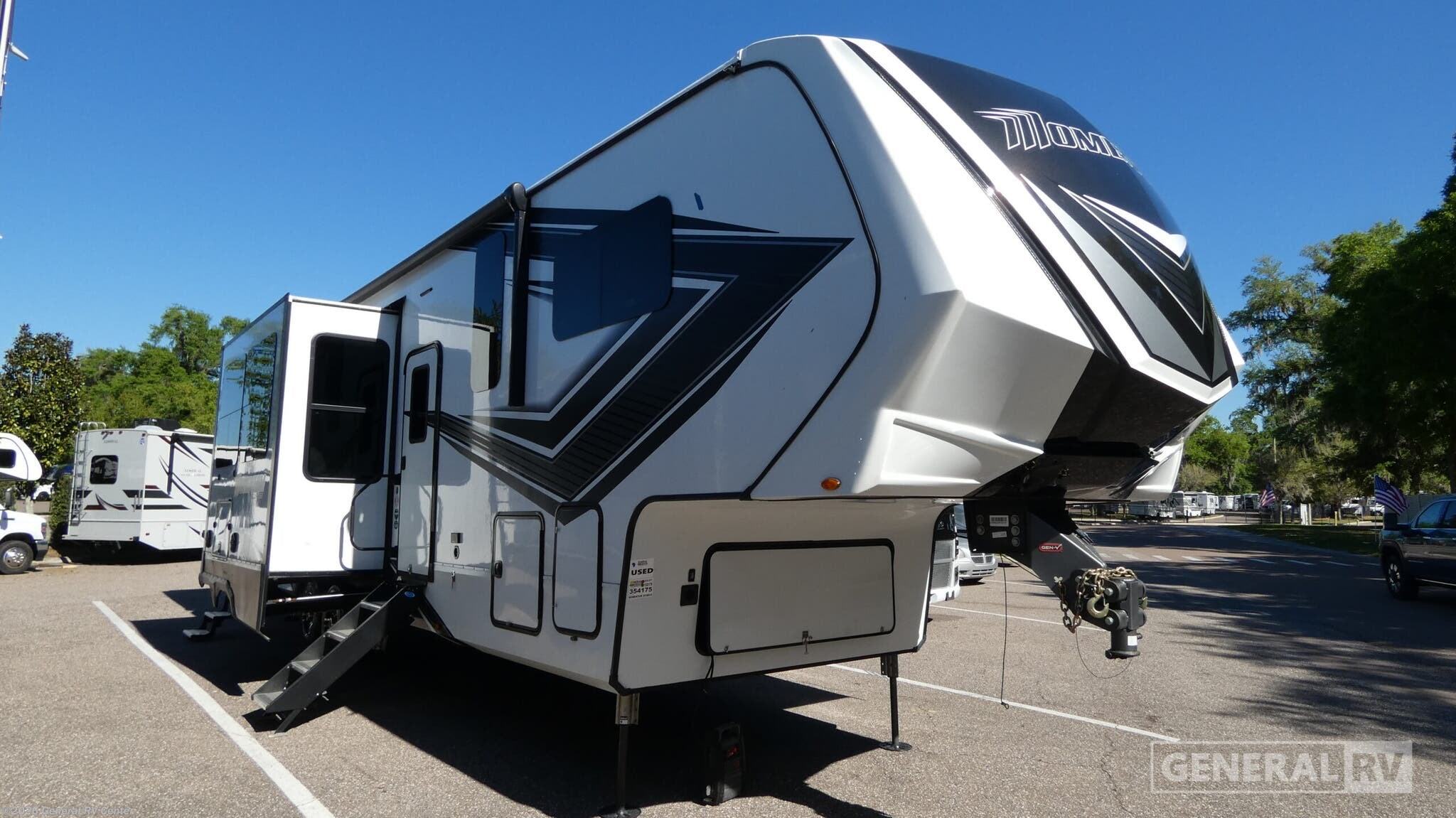 Used 2022 Grand Design Momentum M CLASS 351MS-R available in Dover, Florida