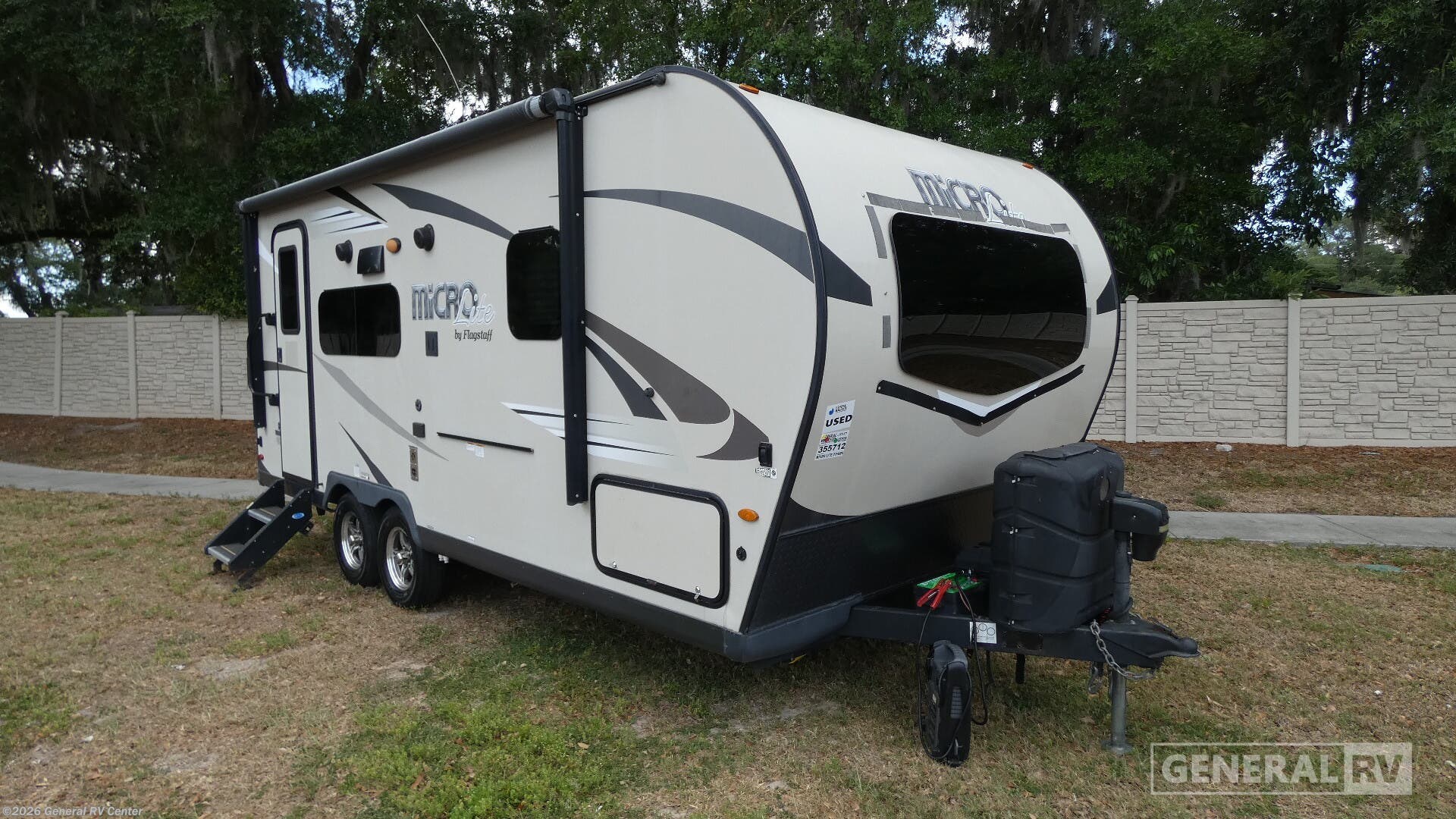 Used 2019 Forest River Flagstaff Micro Lite 21FBRS available in Dover, Florida