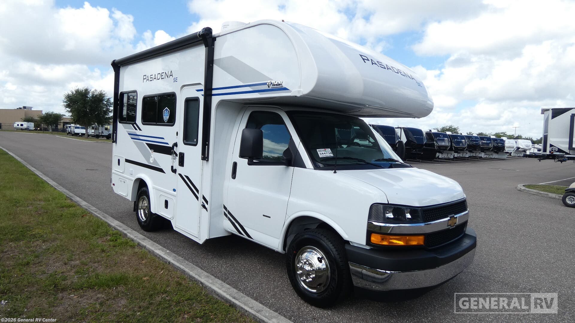 New 2026 Thor Motor Coach Pasadena SE SE19 Chevy available in Dover, Florida