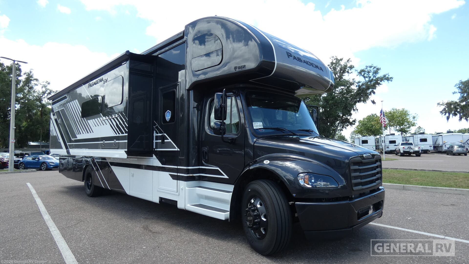 New 2026 Thor Motor Coach Pasadena SV 38DX available in Dover, Florida