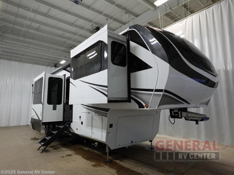 New 2025 Grand Design Solitude 380FL available in Draper, Utah