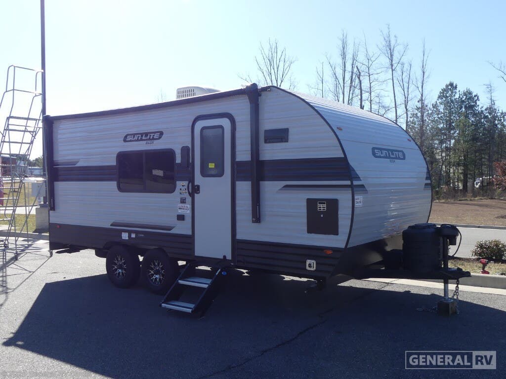Used 2024 Sunset Park RV Sun Lite 21TH available in Ashland, Virginia