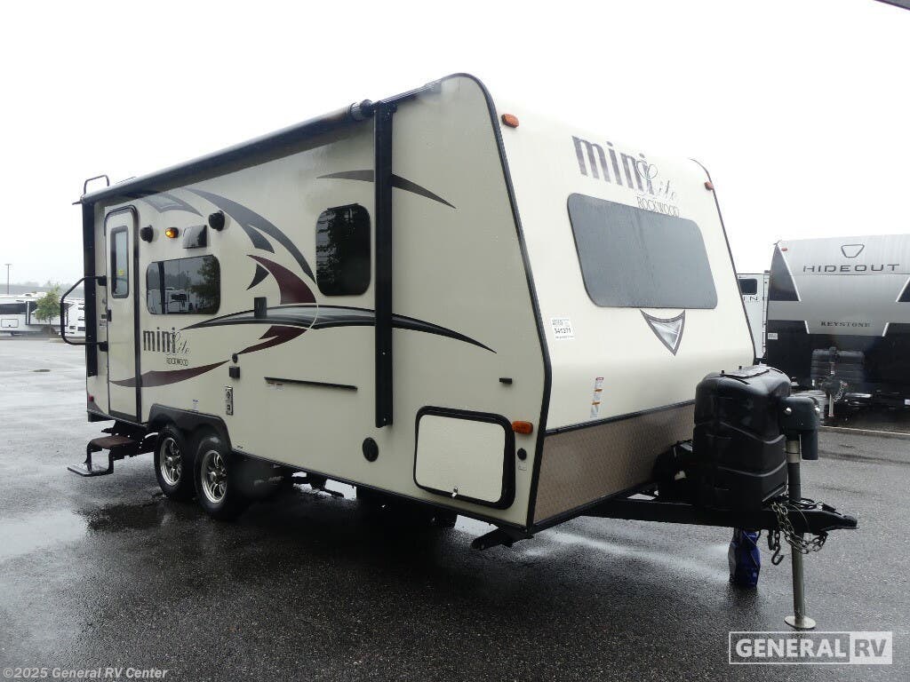 Used 2017 Forest River Rockwood Mini Lite 2109S available in Ashland, Virginia