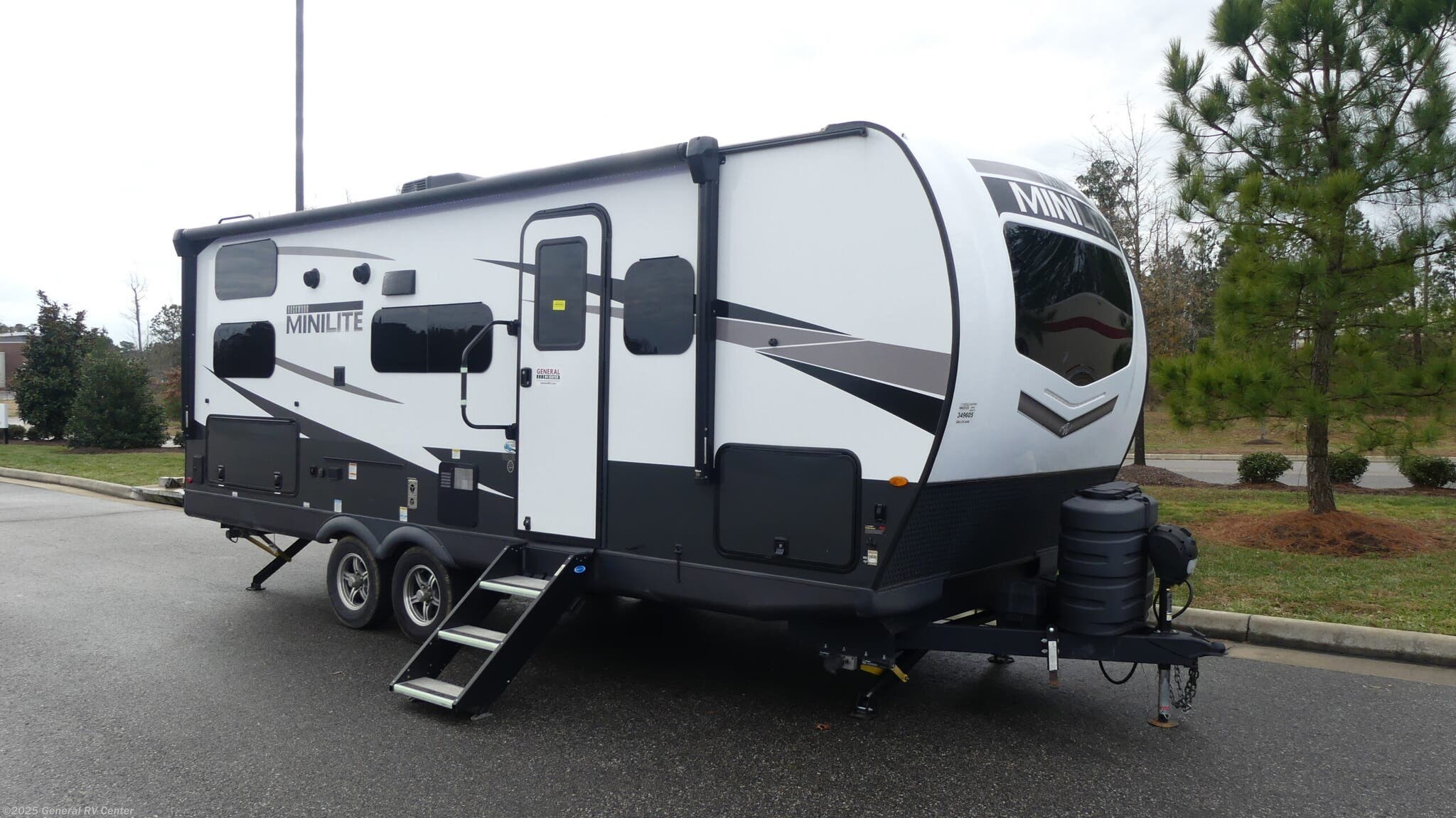 Used 2024 Forest River Rockwood Mini Lite 2509S available in Ashland, Virginia