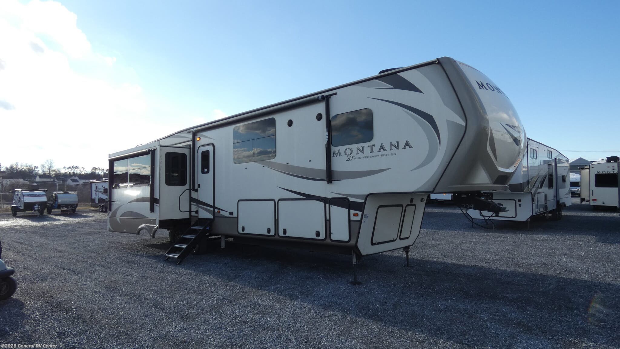 Used 2019 Keystone Montana 3855BR available in Ashland, Virginia