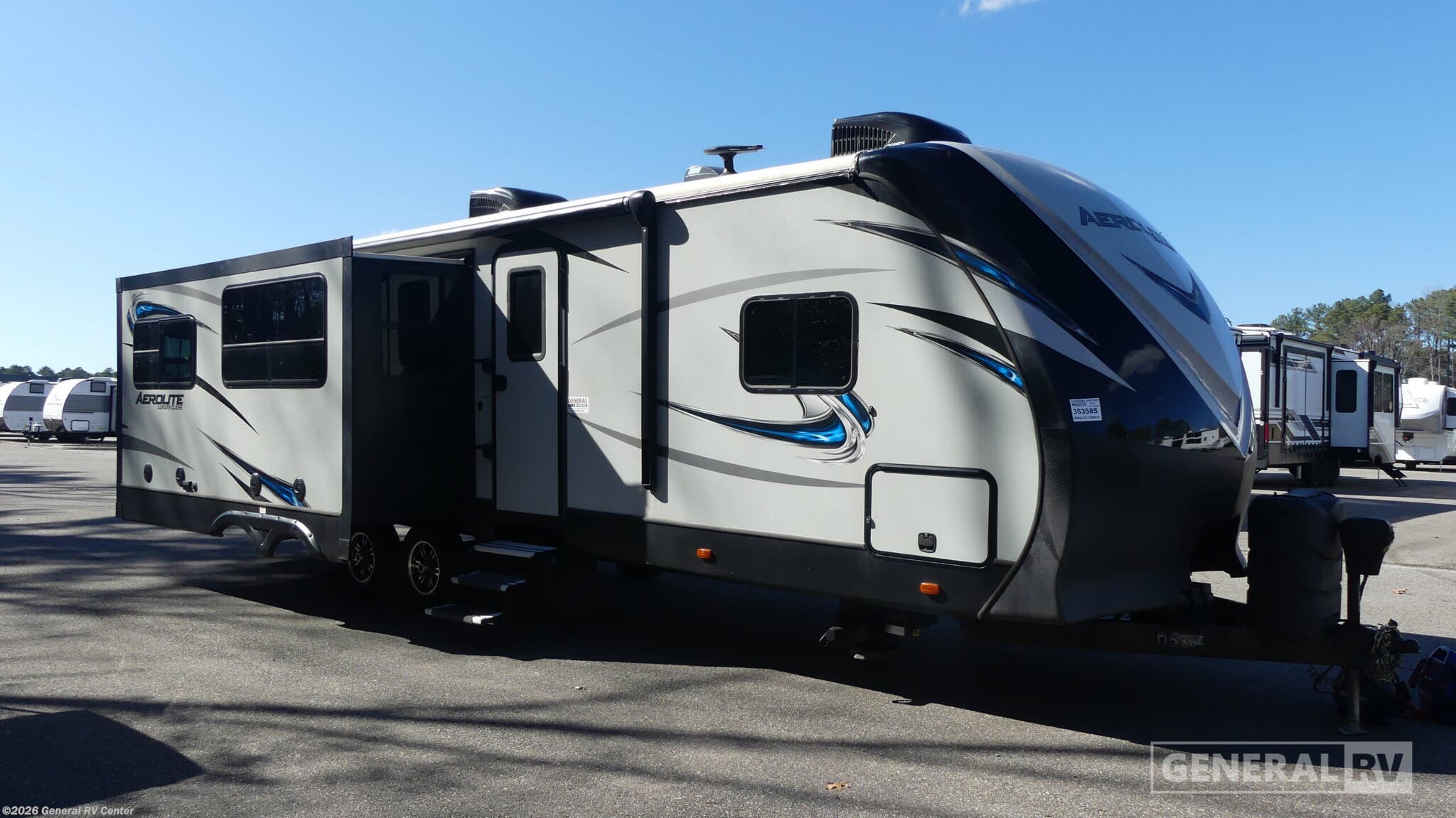 Used 2017 Dutchmen Aerolite 298RESL available in Ashland, Virginia