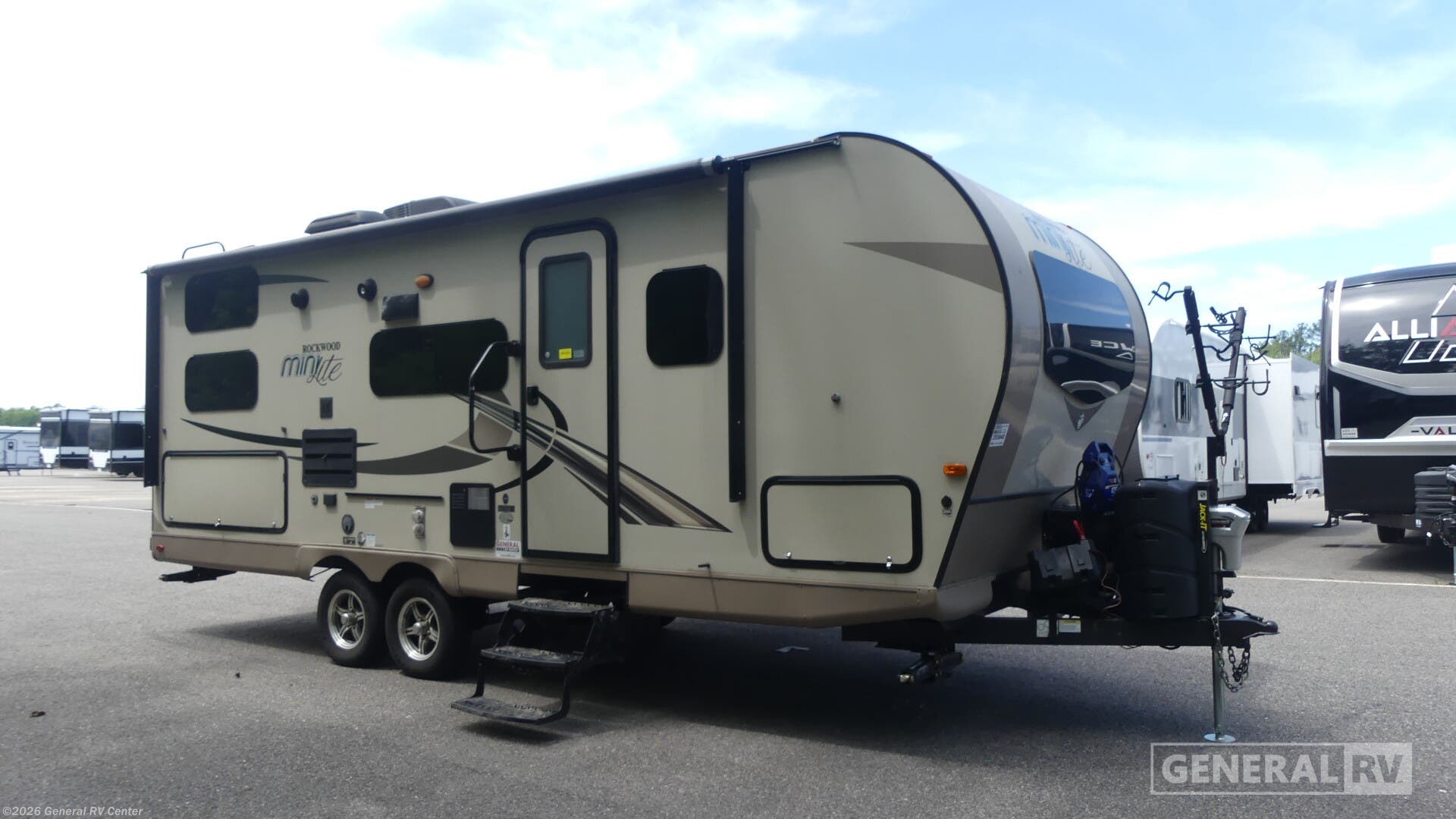 Used 2019 Forest River Rockwood Mini Lite 2509S available in Ashland, Virginia