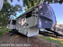 Used 2013 Forest River Cedar Creek Silverback 33RL available in Manheim, Pennsylvania