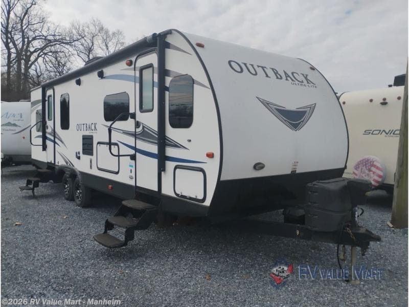 Used 2017 Keystone Outback Ultra Lite 272UFL available in Manheim, Pennsylvania