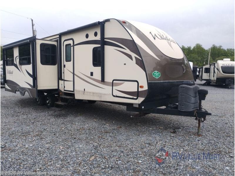 Used 2017 Forest River Wildcat 312RLI available in Manheim, Pennsylvania