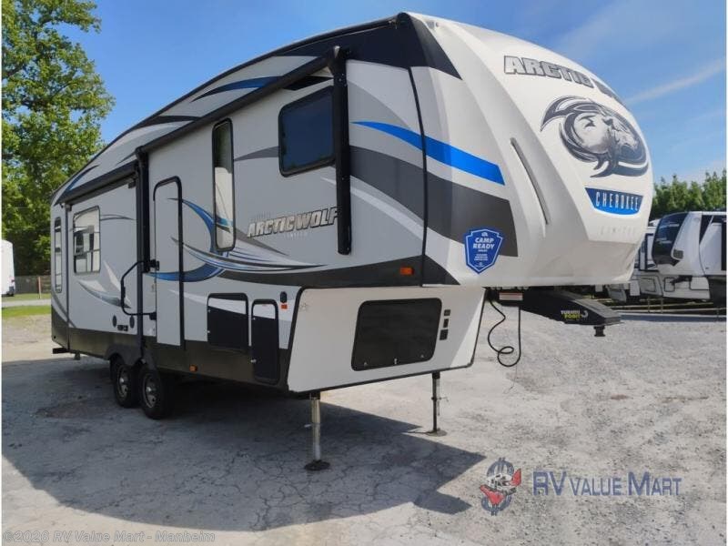 Used 2018 Forest River Cherokee Arctic Wolf 285DRL4 available in Manheim, Pennsylvania