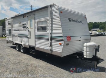 Used 2002 Forest River Wildwood 26 BHSS available in Manheim, Pennsylvania