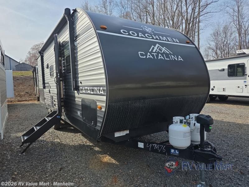 New 2026 Coachmen Catalina Summit Series 8 231BHS available in Manheim, Pennsylvania