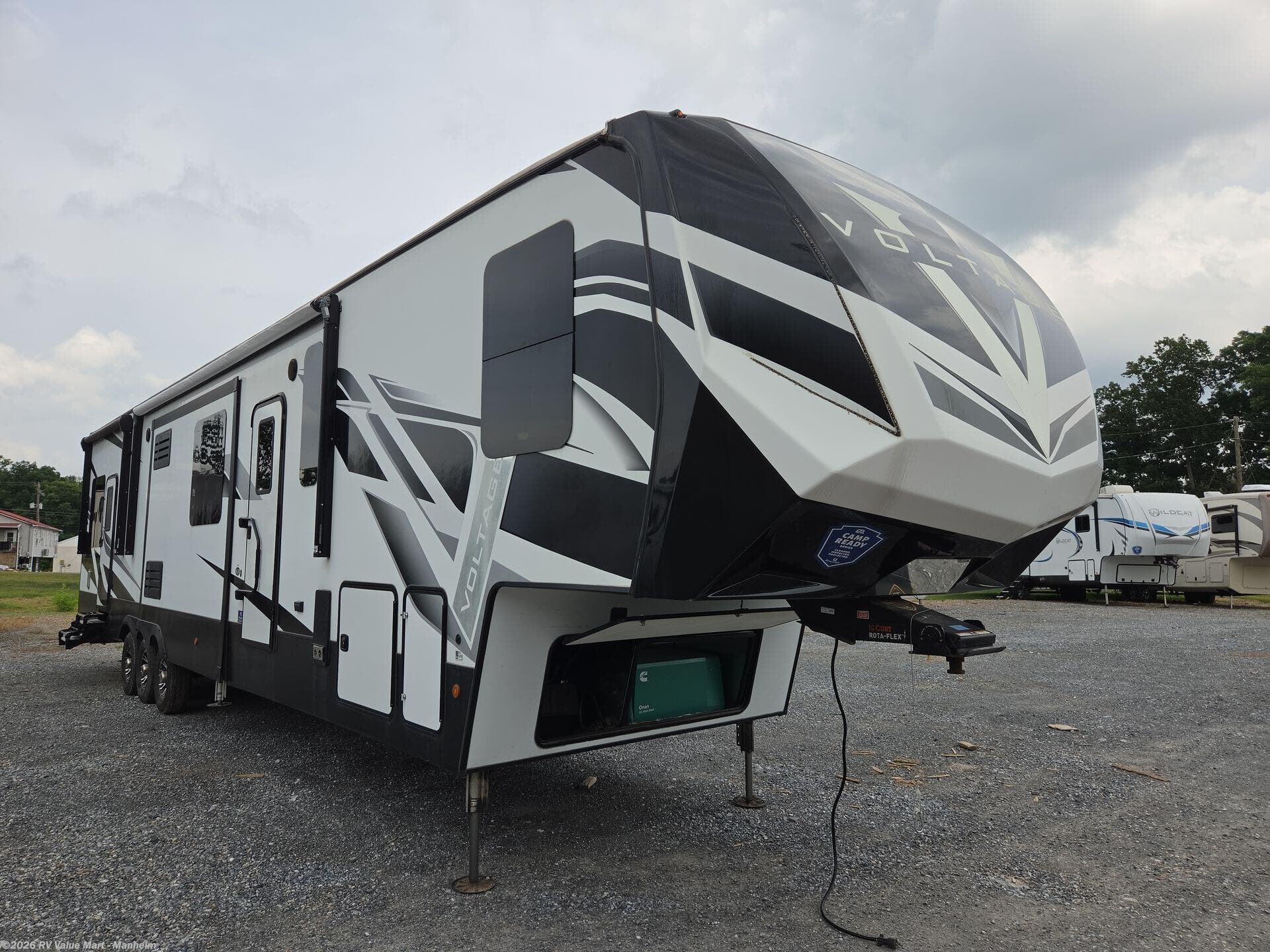 Used 2022 Dutchmen Voltage 4225 available in Manheim, Pennsylvania