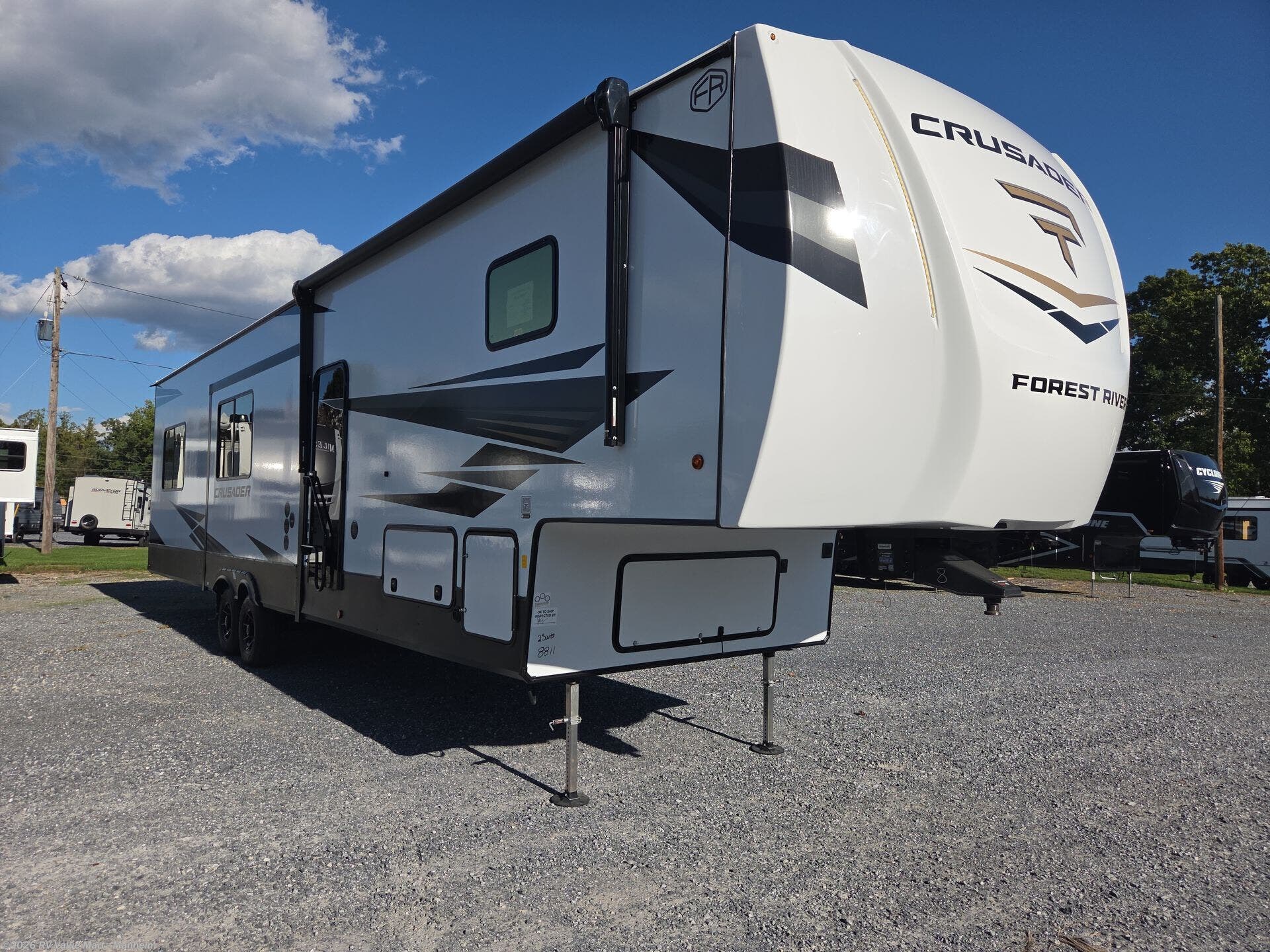 New 2027 Prime Time Crusader 2SUITE available in Manheim, Pennsylvania