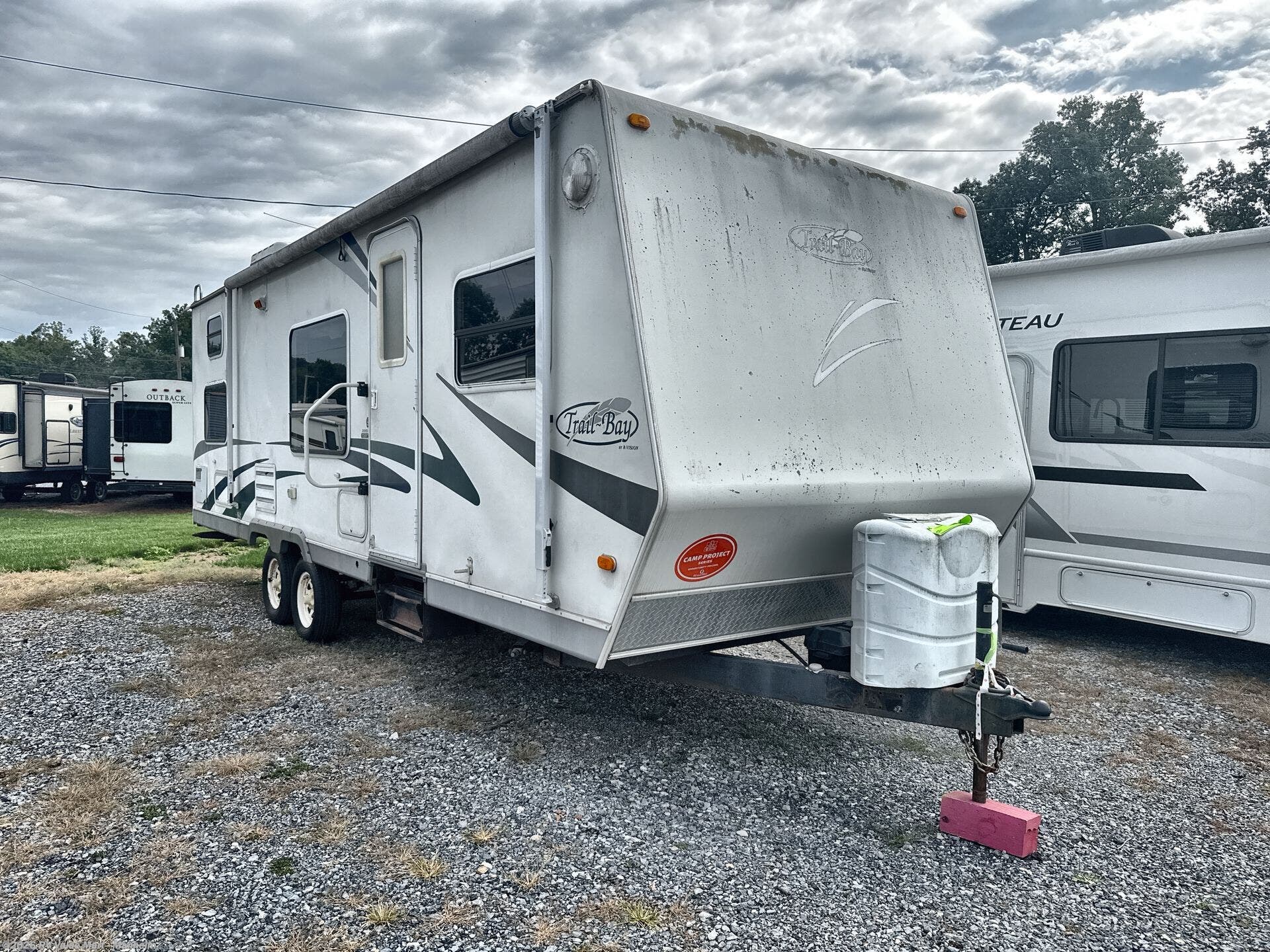 Used 2004 R-Vision Trail-Bay  available in Manheim, Pennsylvania