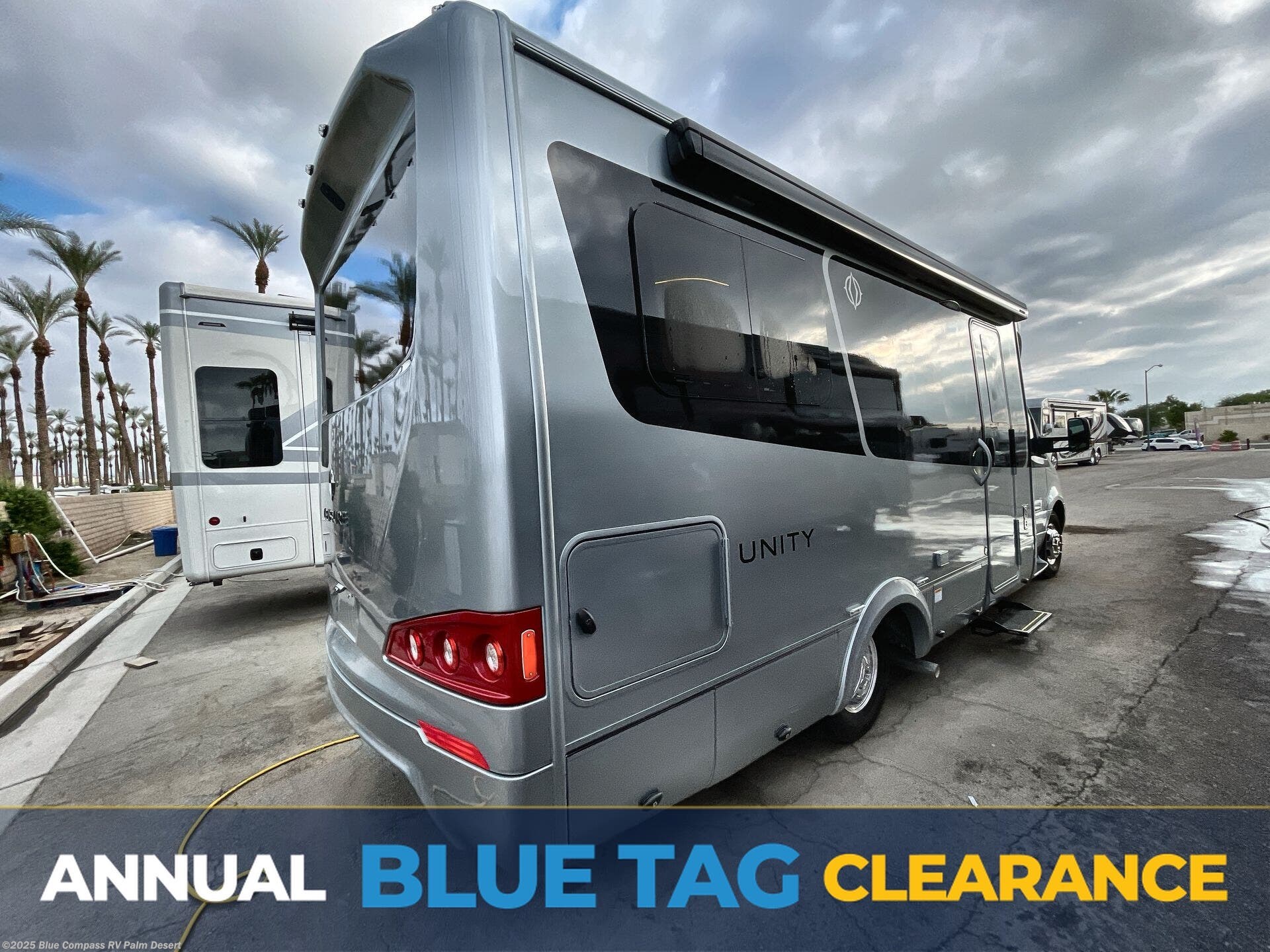 New 2026 Leisure Travel Unity U24TB available in Palm Desert, California