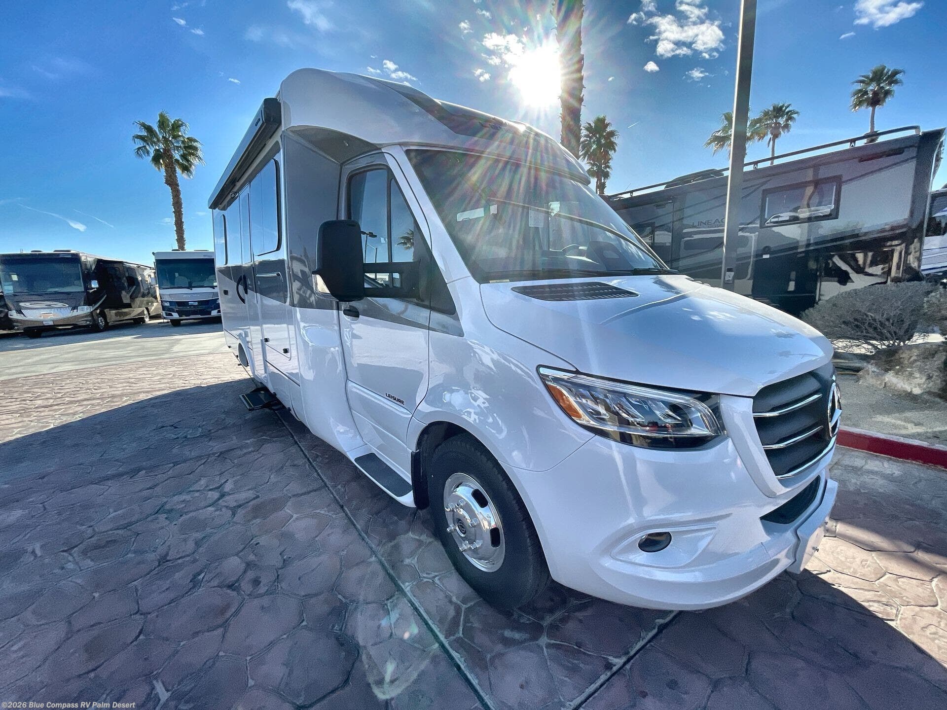 2026 Leisure Travel Unity U24MBL