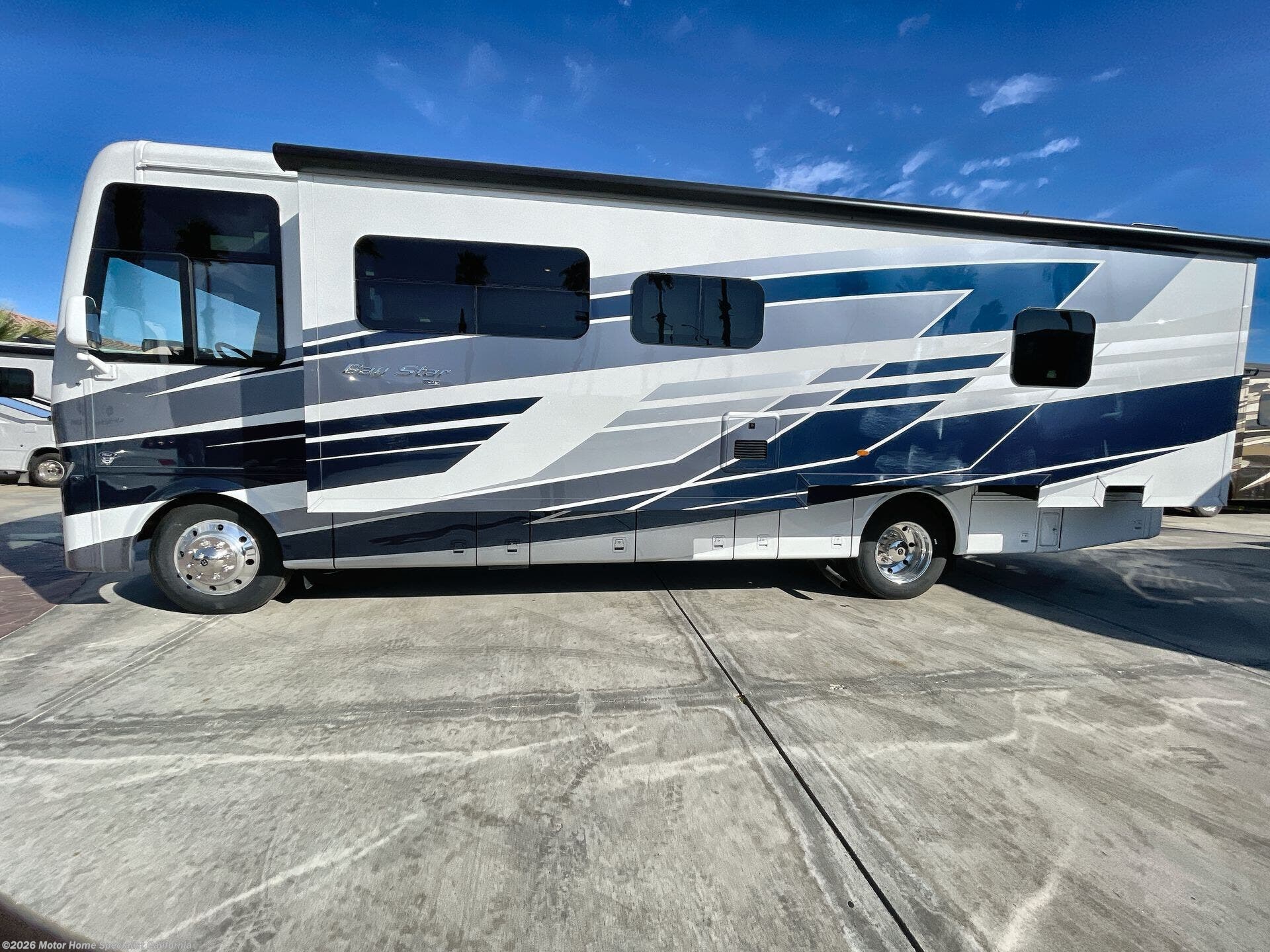 New 2026 Newmar Bay Star 3225 available in Palm Desert, California