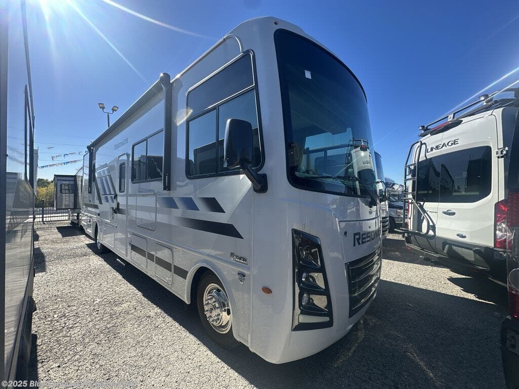New 2025 Thor Motor Coach Resonate 32B available in Grain Valley, Missouri