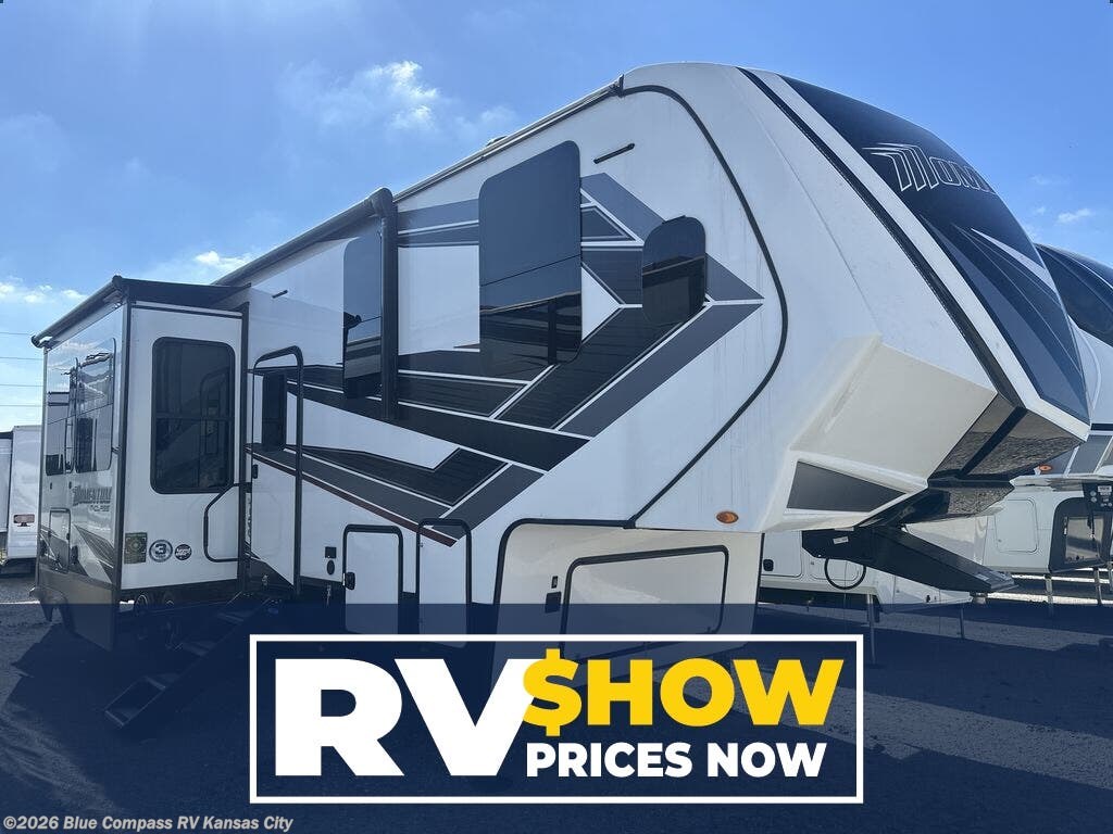 Used 2022 Grand Design Momentum M-Class 351M available in Grain Valley, Missouri