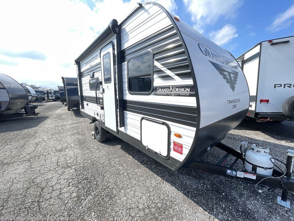 New 2026 Grand Design Transcend One 151BH available in Grain Valley, Missouri