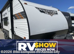 Used 2022 Forest River Wildwood X-Lite 19DBXL available in Grain Valley, Missouri