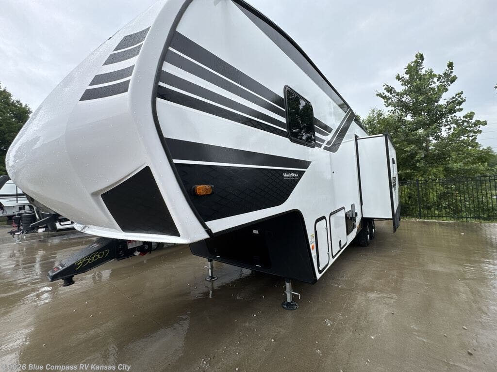 New 2027 Grand Design Reflection 100 Series 29RL available in Grain Valley, Missouri