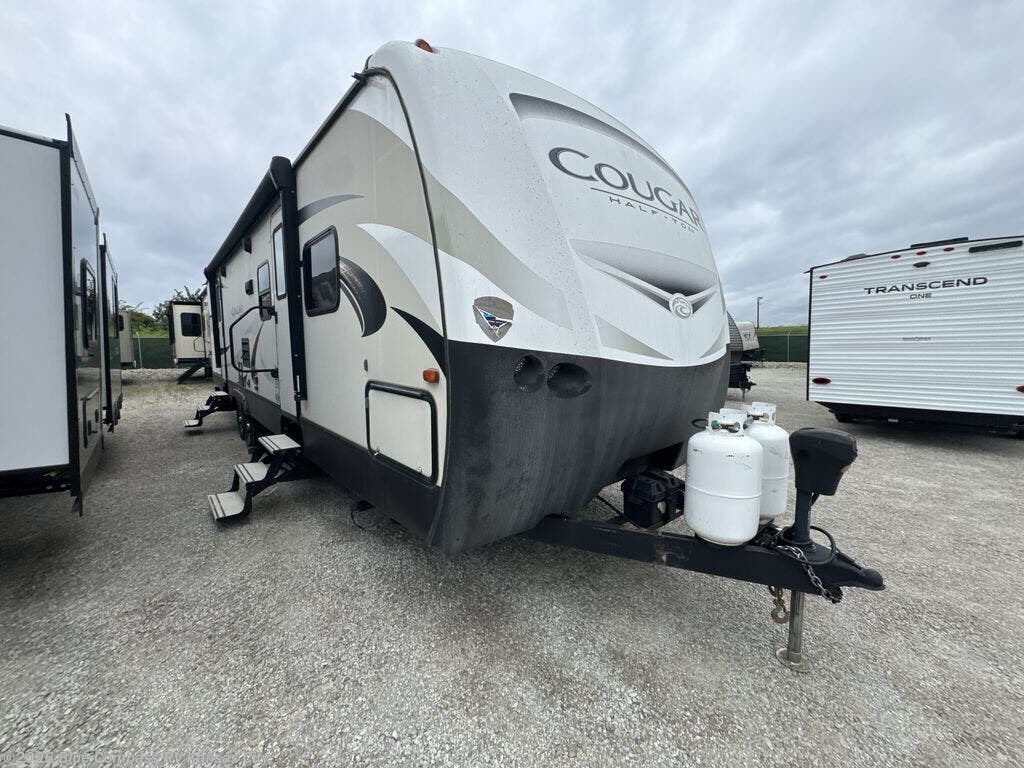 Used 2019 Keystone Cougar Half-Ton Keystone  TT 32RDBWE available in Grain Valley, Missouri