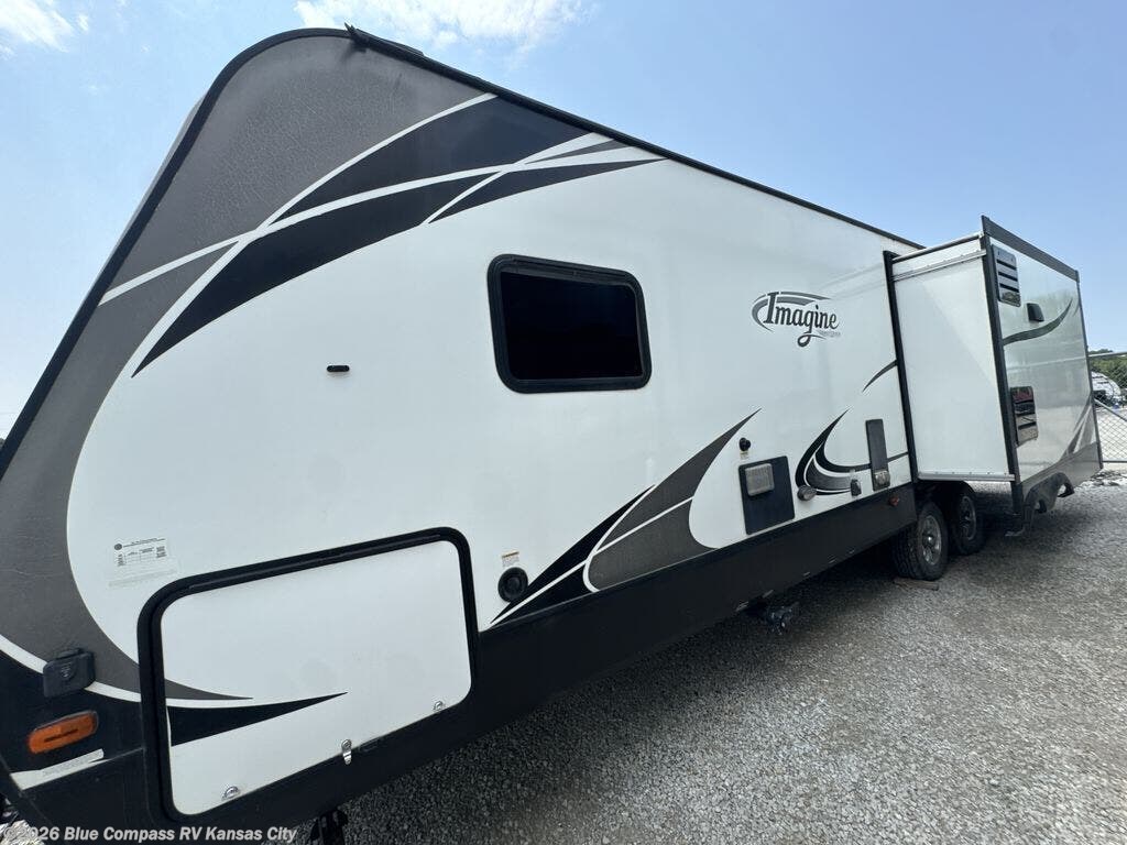 Used 2017 Grand Design Imagine 2950RL available in Grain Valley, Missouri