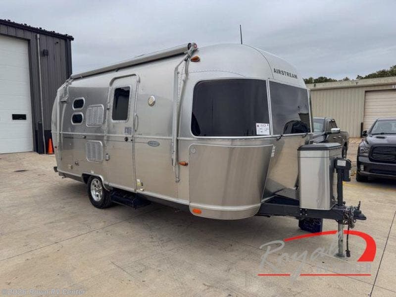 Used 2014 Airstream Flying Cloud 20 available in Middlebury, Indiana