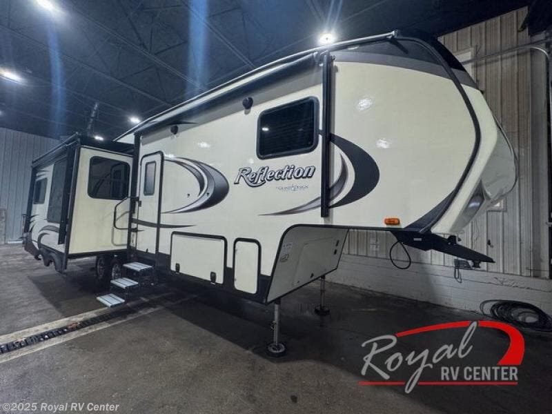Used 2019 Grand Design Reflection 303RLS available in Middlebury, Indiana