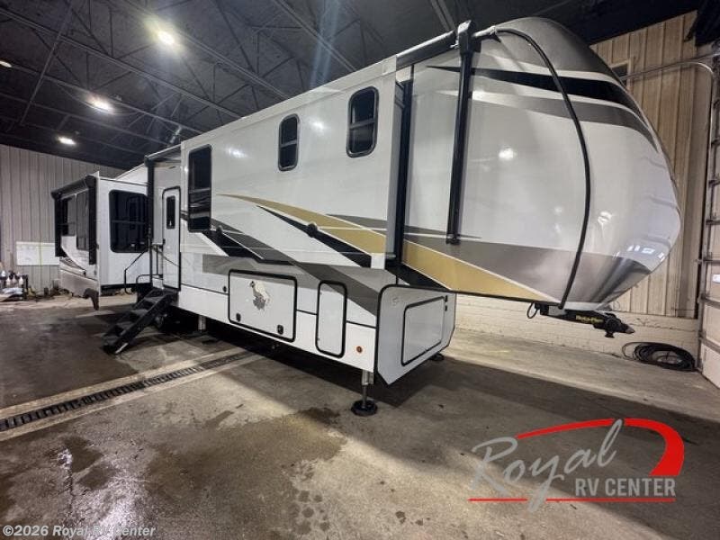 Used 2022 Alliance RV Paradigm 370FB available in Middlebury, Indiana
