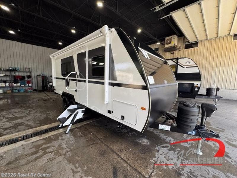 New 2027  Winnebago Micro Minnie 2000TRB by Winnebago from Royal RV Center in Middlebury, IN