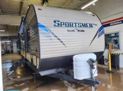Used 2019 K-Z Sportsmen LE 250THLE available in Madison, Ohio