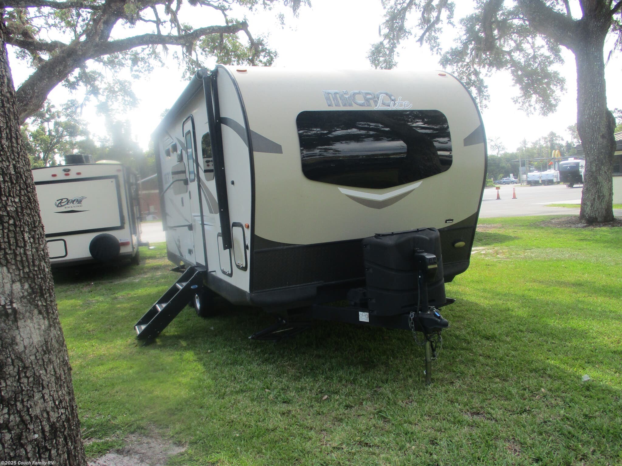 Used 2019 Forest River Flagstaff Micro Lite 21DS available in Cross City, Florida