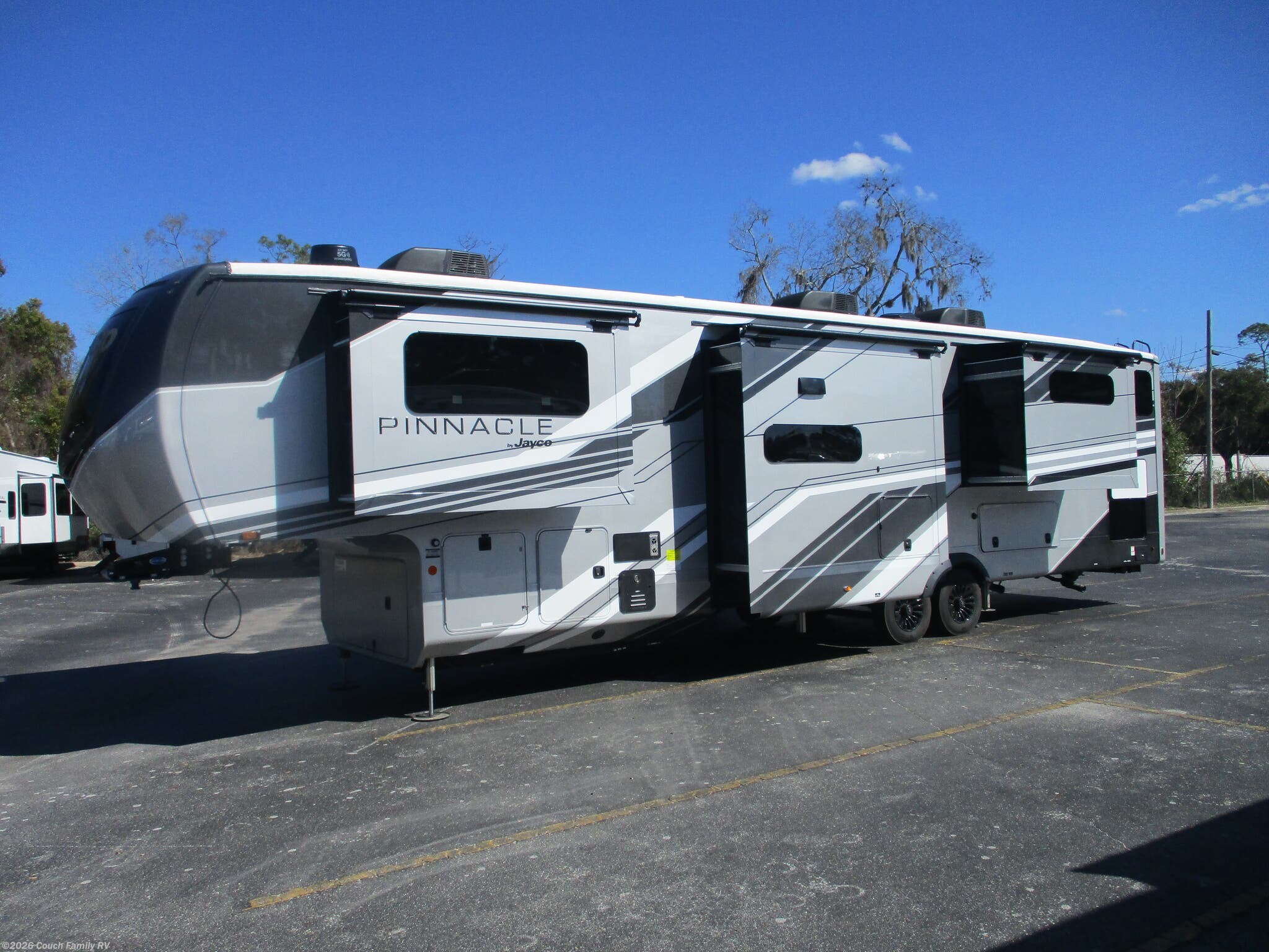 New 2026 Jayco Pinnacle 39FLOK available in Cross City, Florida