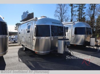 Used 2016 Airstream Flying Cloud 19CB available in Norcross, Georgia