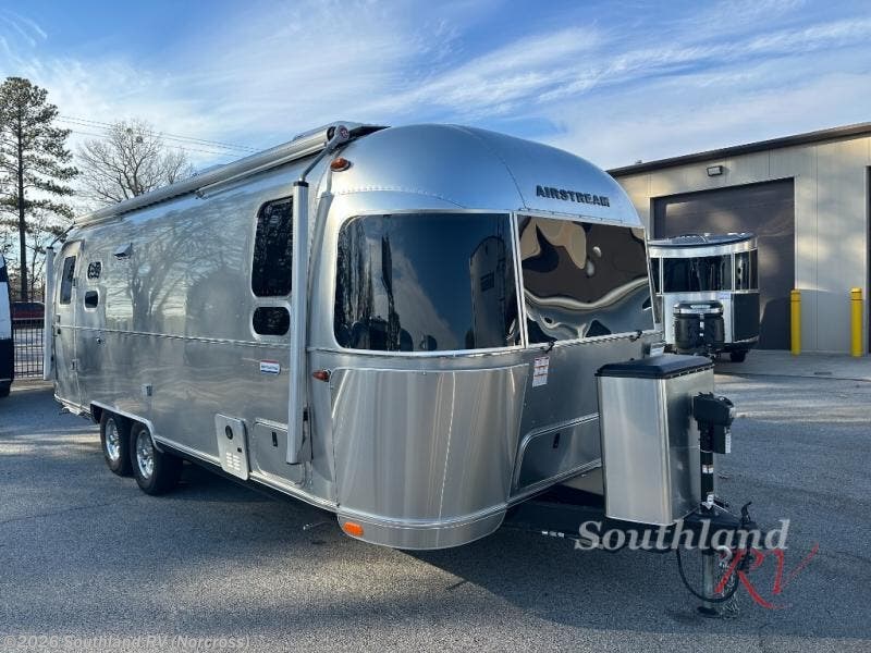 Used 2024 Airstream International 25FB Twin available in Norcross, Georgia