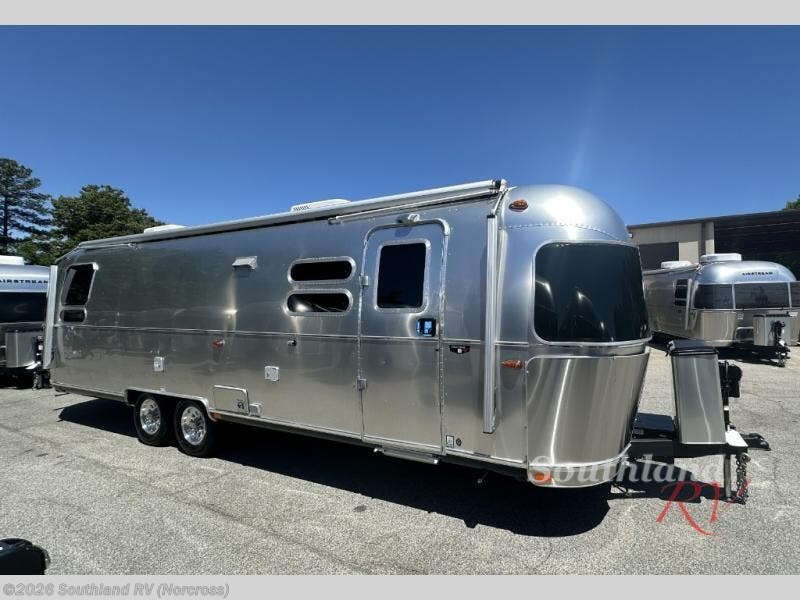 New 2026 Airstream Globetrotter 30RB Queen available in Norcross, Georgia