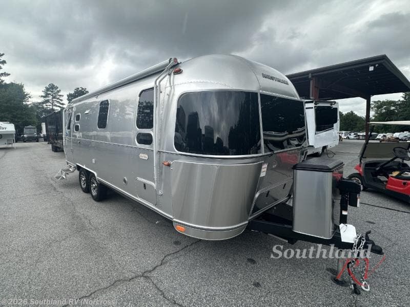 New 2026 Airstream Trade Wind 25FB Twin available in Norcross, Georgia