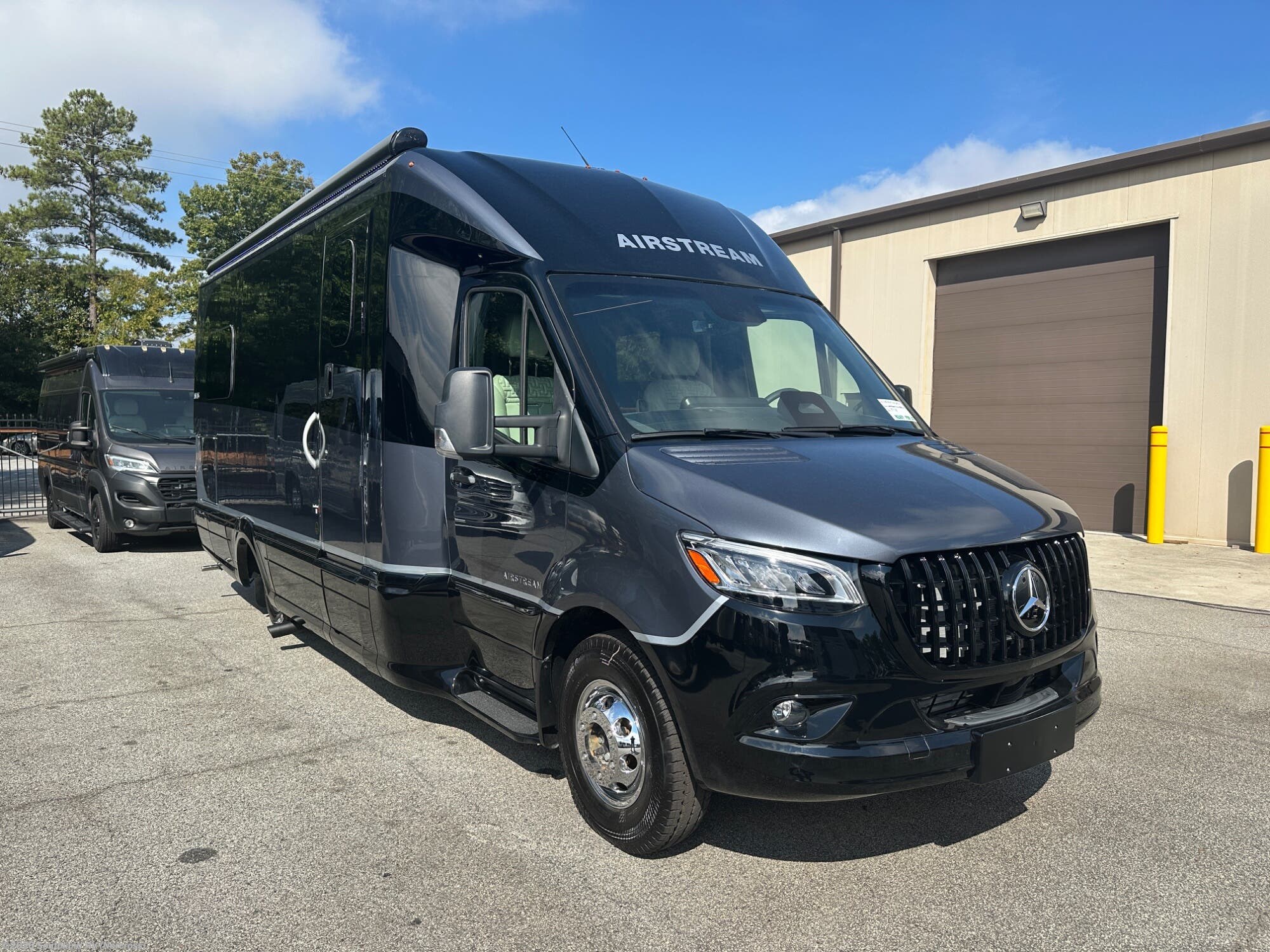 New 2027 Airstream Atlas 25RT available in Norcross, Georgia
