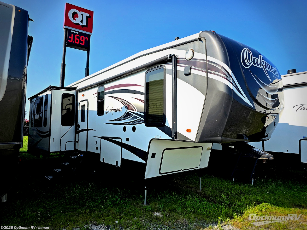 Used 2015 Heartland Oakmont 345RS available in Inman, South Carolina